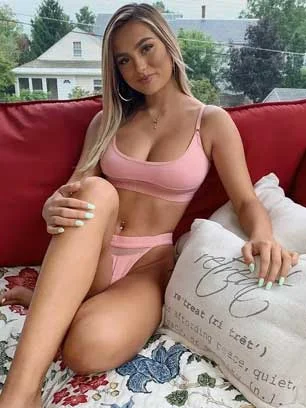 Model Escorts in prithviraj-road